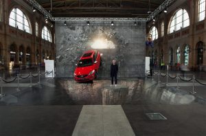 Erik Johansson a fait des photos pour Volvo.